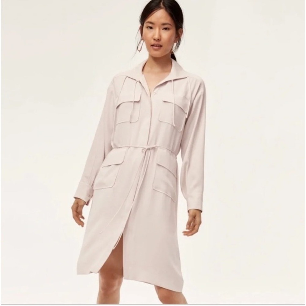 Aritzia Babaton Shirt Dress Size 2 Beige Utility Drawstring Safari Minimalist